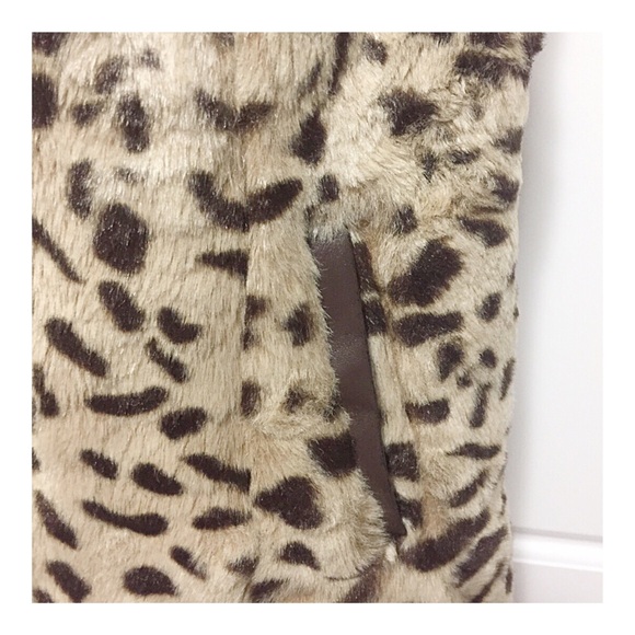 Charter Club Faux Fur Cheetah Vest - Picture 4 of 8